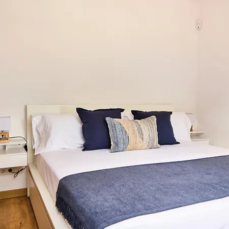 Casa Roques Negres * 圣塔克里斯蒂纳阿鲁